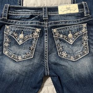 DONATING on 12/6! Miss Me Skinny Jeans ~ Snowflake ❄️